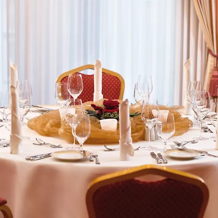 Travel Charme Gothisches Haus Hotel 4*